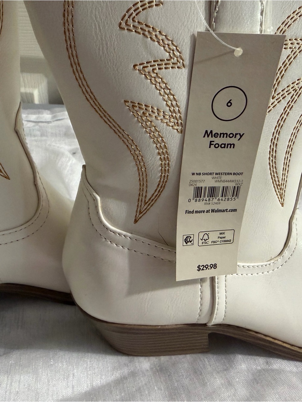 No Boundaries White Short Lace Up Cowboy Boots with Tan Stitching - Picture 2 of 7
